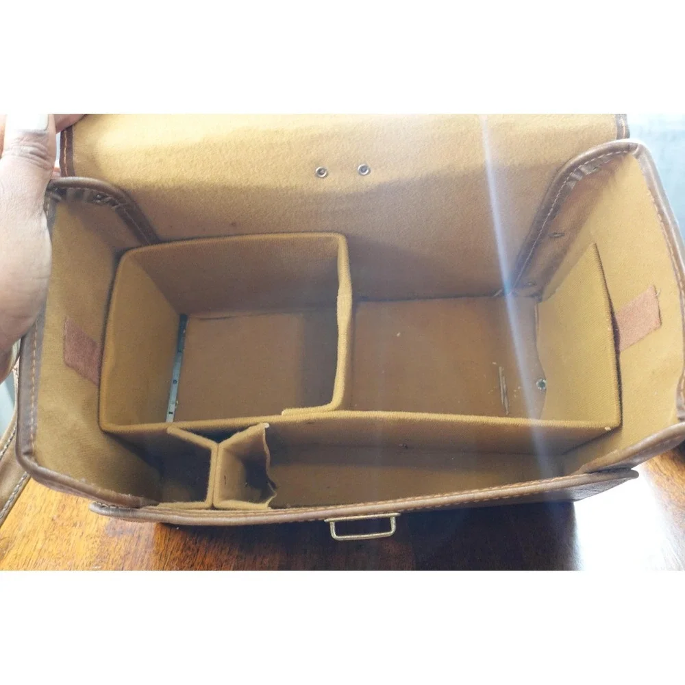 Vintage camera carrying case leather brown with‎ over shoulder strap